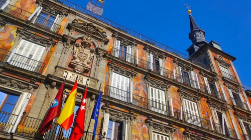 How to buy a direct tickets to attractions and transport in Madrid