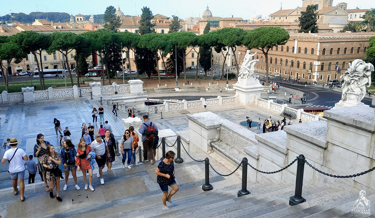 Tourist's Rome, pizza Venezia